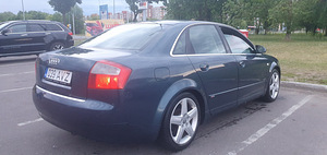 Audi a4 varuosad (9 foto / 10)