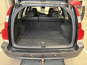 Volvo V70 Summum (9 foto / 9)