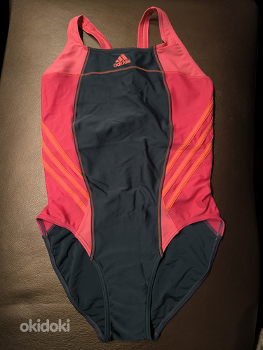 Как новый купальник Adidas, s. S