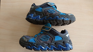 Skechers vilkuvad tossud 29 (2 foto / 3)