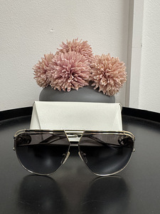 Michael Kors päikeseprillid (1 foto / 4)