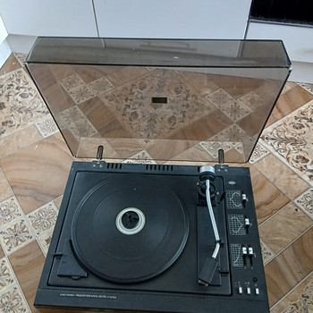 Stereomängija (elektrofon) "RADIOTEHNIKA 301 M".