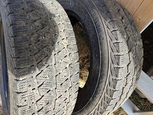 Continental 215/65 R 16C (3 foto / 4)