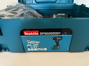 Makita 40v xgt akutrelli komplekt (2 foto / 2)