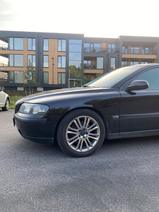 Volvo s60 (5 фото из 9)