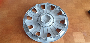 UUS, Korgid Volkswagen Golfile, 4 tk (2 foto / 3)