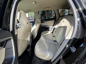 Volvo XC60 INSCRIPTION (2 foto / 9)