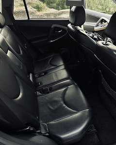 Toyota Rav4 2.2 d-cat (9 foto / 10)