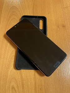 Huawei P20, 128GB (2 foto / 3)