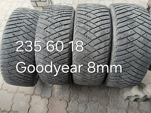 235 60 R18 (2 foto / 3)