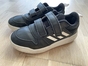 Adidas tossud 32 (1 foto / 2)