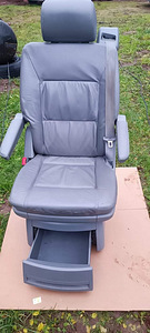 Кожаный салон Multivani T5 (2 фото из 2)