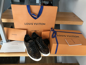 Louis Vuitton FRONTROW TRAINER tossud (1 foto / 5)