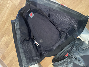 Dainese motoratta jope ja püksid nahast 46 (4 foto / 5)