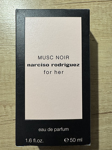 NARCISO RODRIGUEZ For Her Musc Noir EDP (1 foto / 2)