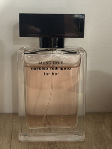 NARCISO RODRIGUEZ For Her Musc Noir EDP (2 foto / 2)