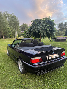 BMW 325i (4 фото из 11)