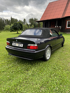 BMW 325i (6 фото из 11)
