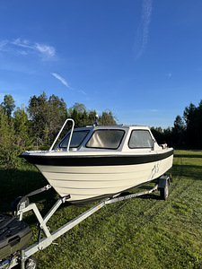 Моторная лодка Terhi 520 HT 40hp Mercury (2 фото из 9)