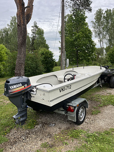 Моторная лодка Vator 14 R с 4-тактным Yamaha (2 фото из 6)