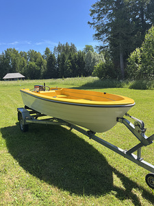 Моторная лодка Terhi 410R с Yamaha 20hp (7 фото из 8)
