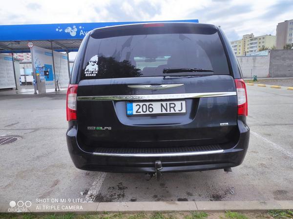 Chrysler Town and Country 3.6 LPG (фото #6)