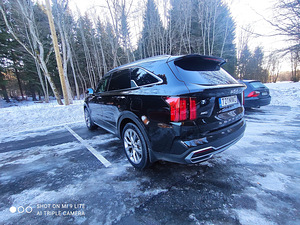 Kia Sorento 4 (2 фото из 8)