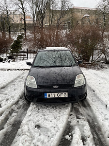Ford Fiesta Coupe 1.4d 50kw (1 foto / 7)