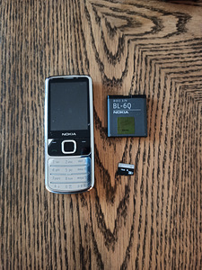 Nokia 6700 Classic UUS Karbis (4 foto / 6)