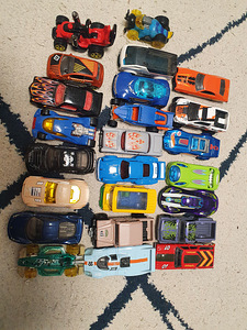 Hot Wheels rada koos autoga (4 foto / 4)