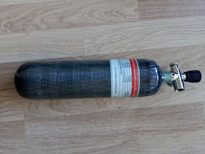 Müüa komposiitballoon.