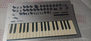 Korg minilogue (1 foto / 3)