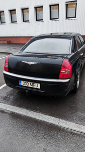 Chrysler 300c (8 фото из 10)