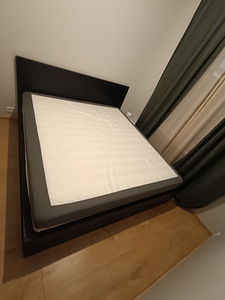 Кровать IKEA Malm 180 x 200 с матрасом (2 фото из 2)
