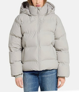 Куртка дутая. (2 фото из 3)