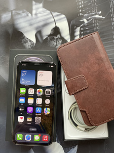 iPhone 12 pro, 256 ГБ, графитовый (1 фото из 3)