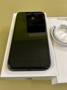 iPhone XR, 64gb, must (4 foto / 4)