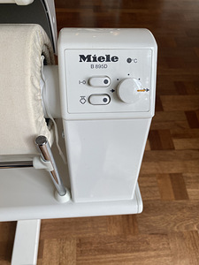 Triikimismasin aurutiga MIELE B 895D (2 foto / 4)
