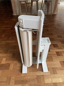 Triikimismasin aurutiga MIELE B 895D (3 foto / 4)
