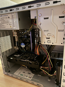 Lauaarvuti Intel i3/GTX1050ti/8gb ram (2 foto / 2)