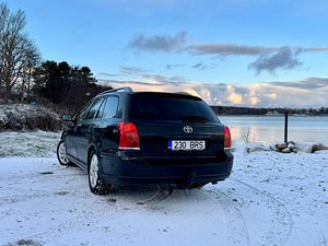 Müüa Toyota Avensis 2005a. 2.2D4D 130KW (3 foto / 5)