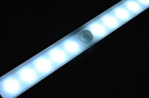 Kleepuv LED-lamp - Kleebitav LED valgusti (2 foto / 10)