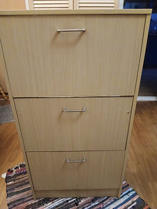 Müüa jalanõude kummut (1 foto / 6)
