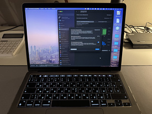 Macbook Pro 13 Apple M1 2020 8-core, 8GB/256GB Touch Bar (4 foto / 9)