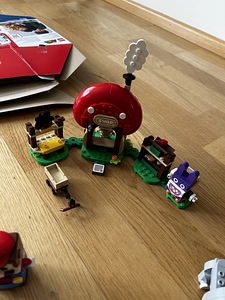 Lego Super Mario (6 фото из 8)