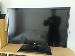 LG LED TV 42 inch (2 foto / 3)