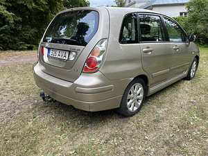 Suzuki Liana 4wd (3 foto / 5)