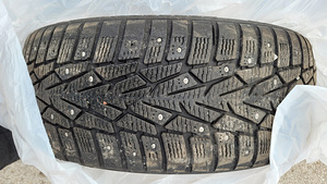 Шины Nokian Hakapeliitta 7 205/50 R17 XL (2 фото из 8)