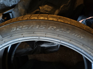 Pirelli P-Zero 285/40 R23 325/35 R23 (6 foto / 6)