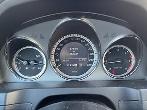 Mercedes-benz c220 2.1 125kw (6 foto / 9)